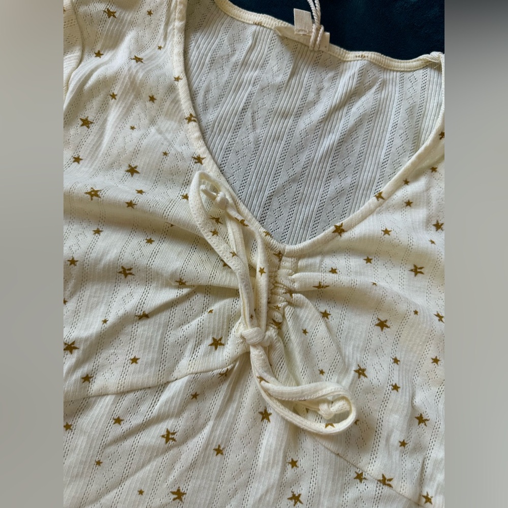 Hem & Thread Cream Pajama Set with⭐️⭐️Pattern - Picture 3 of 7
